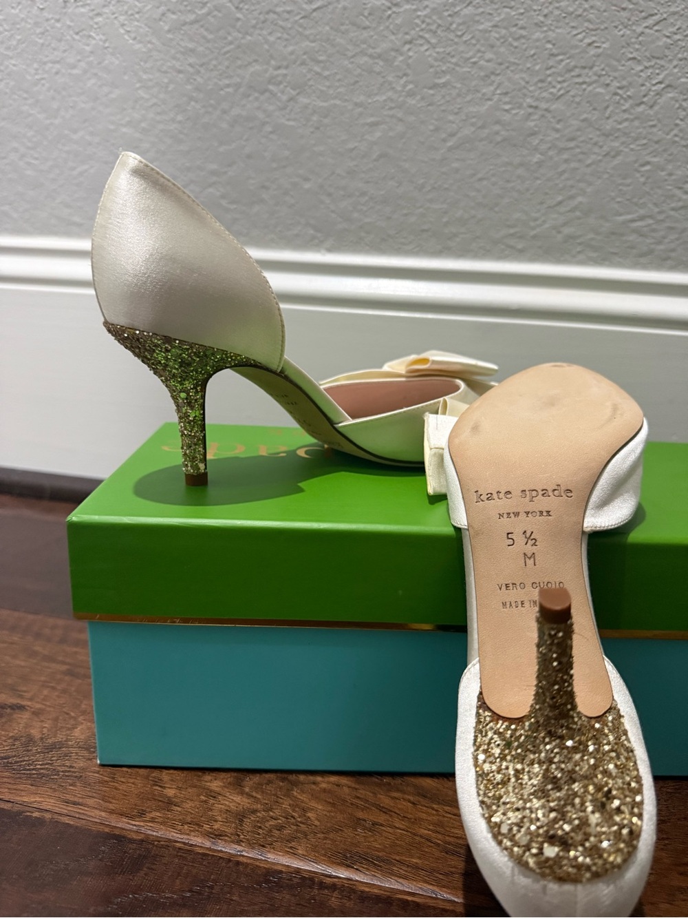 kate spade Gala Ivory Satin Pumps with Gold Glitter Heel and Toe 5.5